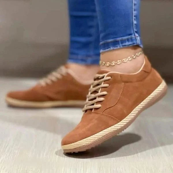 Laura | Flat elegant orthopedic lace-up closed-toe shoes