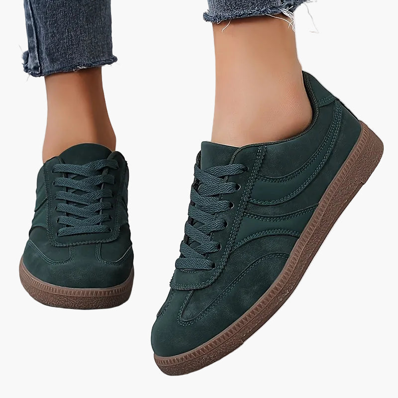 Marina | Vintage sneakers for women with laces and urban style