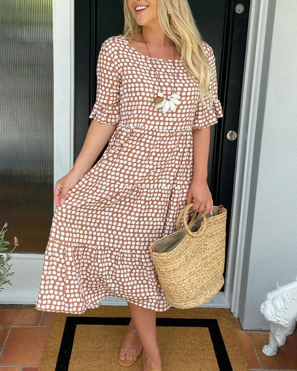 Estrella | Robe midi décontractée à pois avec manches courtes