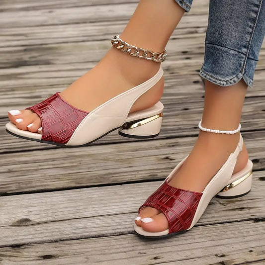 Adriana| Comfortable sandals with low heel and open straps