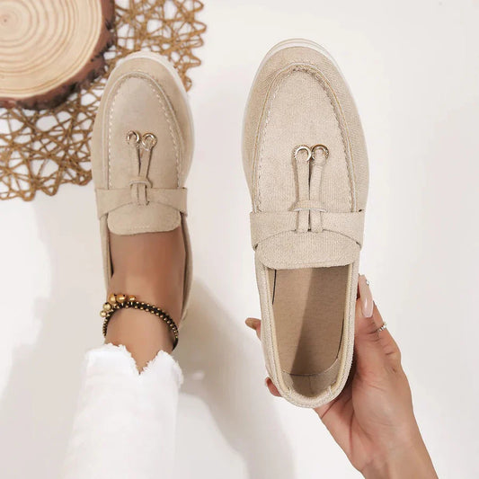 Delira | Mocasines sin cordones para mujer con diseño limpio