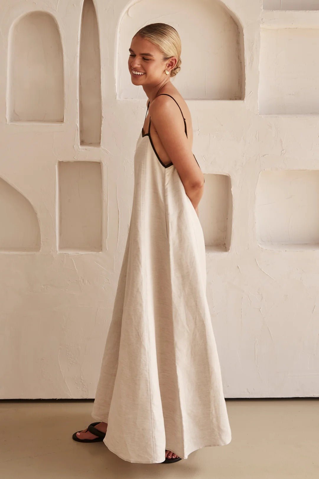 Hortensia | Vestido largo de lino para mujer con tirantes