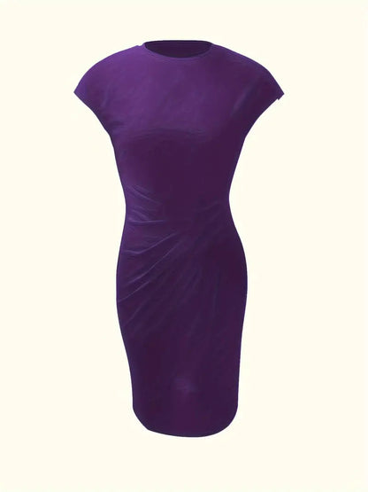 Odette | Classic fitted short-sleeve dress