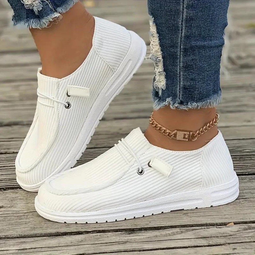 Corina | Women's casual sneakers with laces and fabric