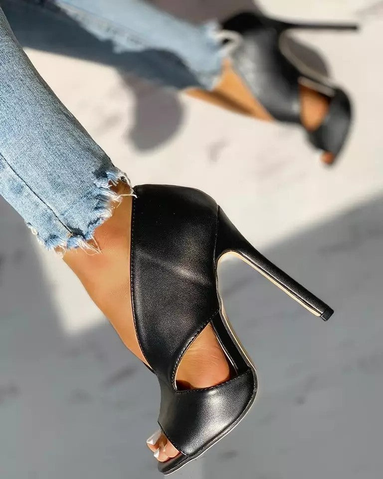 Abril | Sandalias ortopédicas con tacón alto y diseño abierto