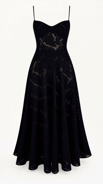 Pavia | Women's maxi wedding dress with thin straps and flowing design