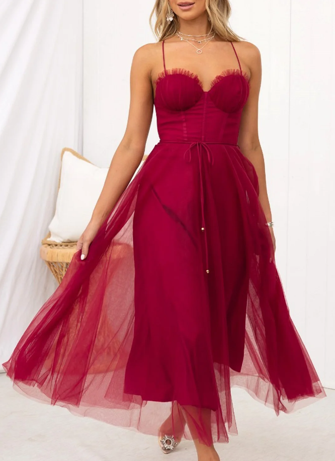 Aitana | Fitted midi dress with thin straps and a flowing skirt