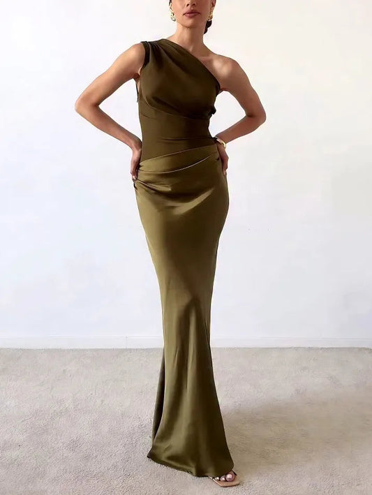 Socorro | Elegant one-shoulder maxi dress with pleated neckline