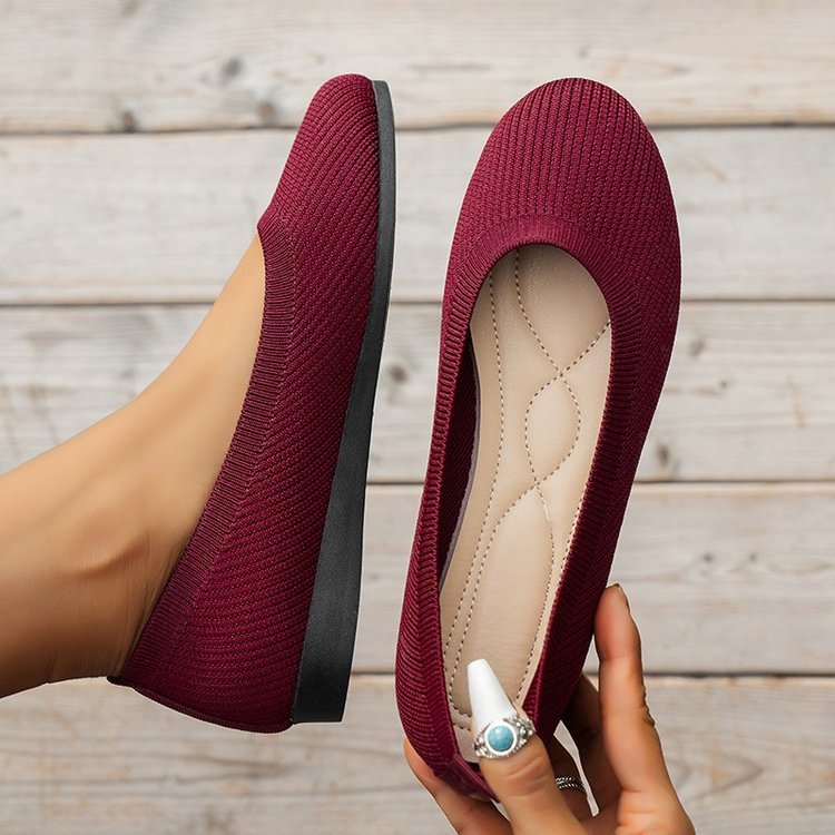 Lara | Zapatos ortopédicos planos sin cordones con diseño cerrado