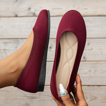 Lara | Zapatos ortopédicos planos sin cordones con diseño cerrado