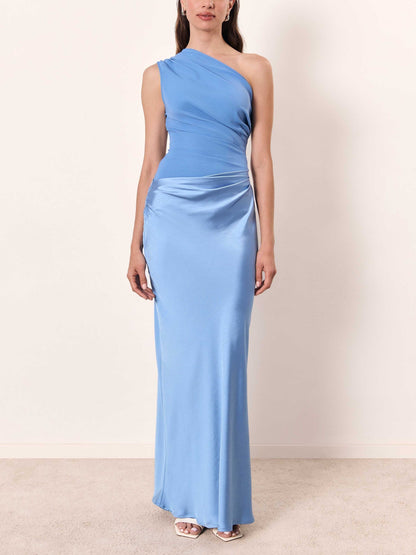 Socorro | Vestido maxi elegante de un hombro con cuello plisado