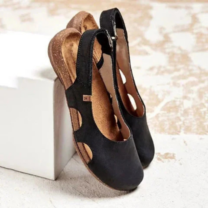 Lorenae | Sandales fermées pour femme au design confortable avec bride arrière