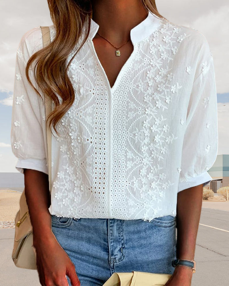 Carmen | Embroidered Blouse with Loose Sleeves and V-Neck