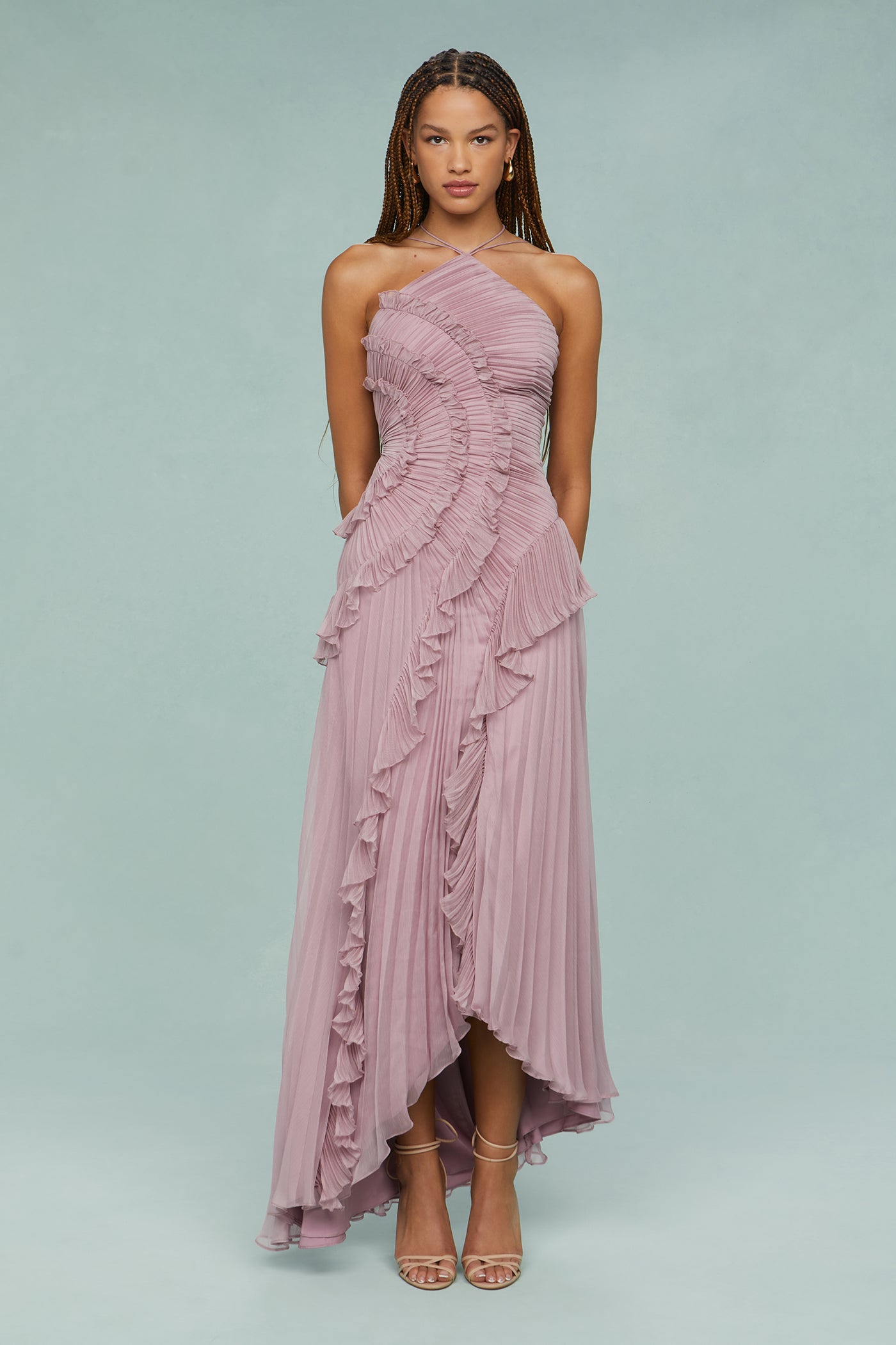 Emilia | Vestido halter elegante con volantes y plisado