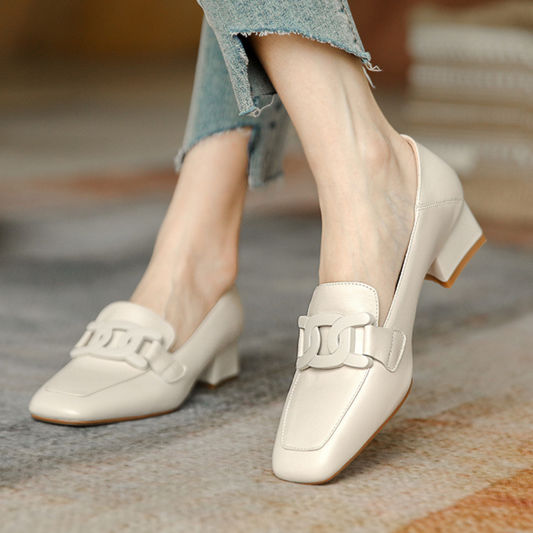 Clarisse | Zapatos tipo mocasín para mujer con tacón bajo y diseño elegante