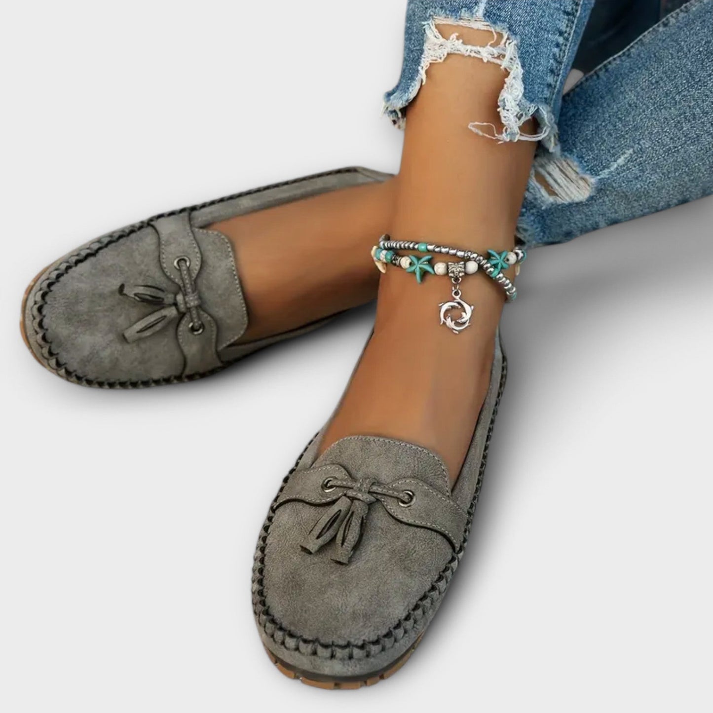 Loravia | Mocasines para mujer con diseño cómodo y detalle decorativo frontal