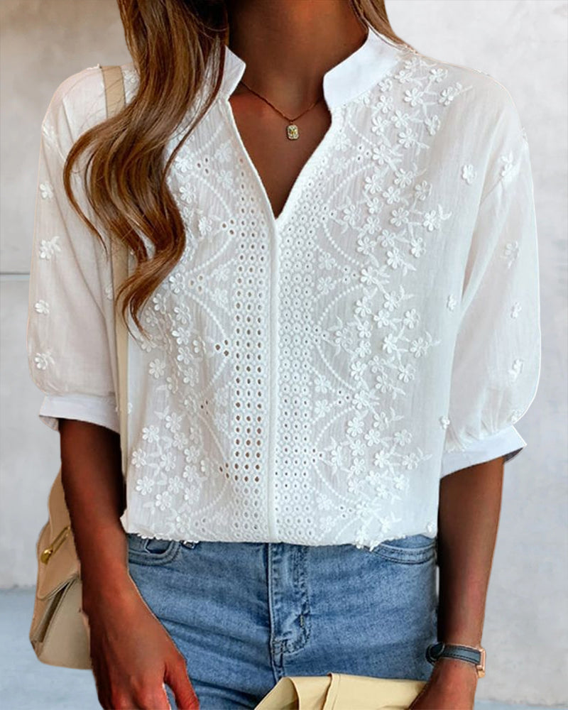 Carmen | Embroidered Blouse with Loose Sleeves and V-Neck