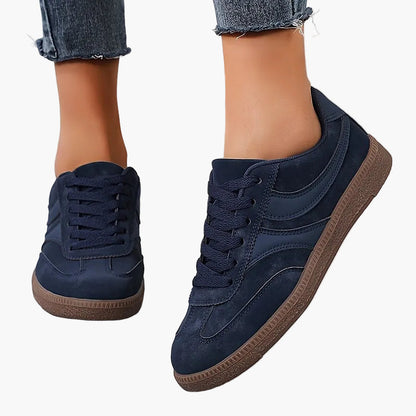 Marina | Vintage sneakers for women with laces and urban style