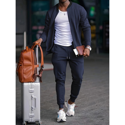 Casiano | Conjunto de viaje para hombre con chaqueta y joggers ajustados | Dinámico