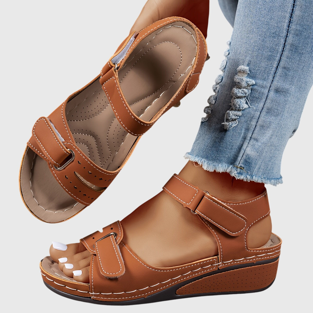 Almudena | Sandalias ortopédicas con doble tira y cuña baja