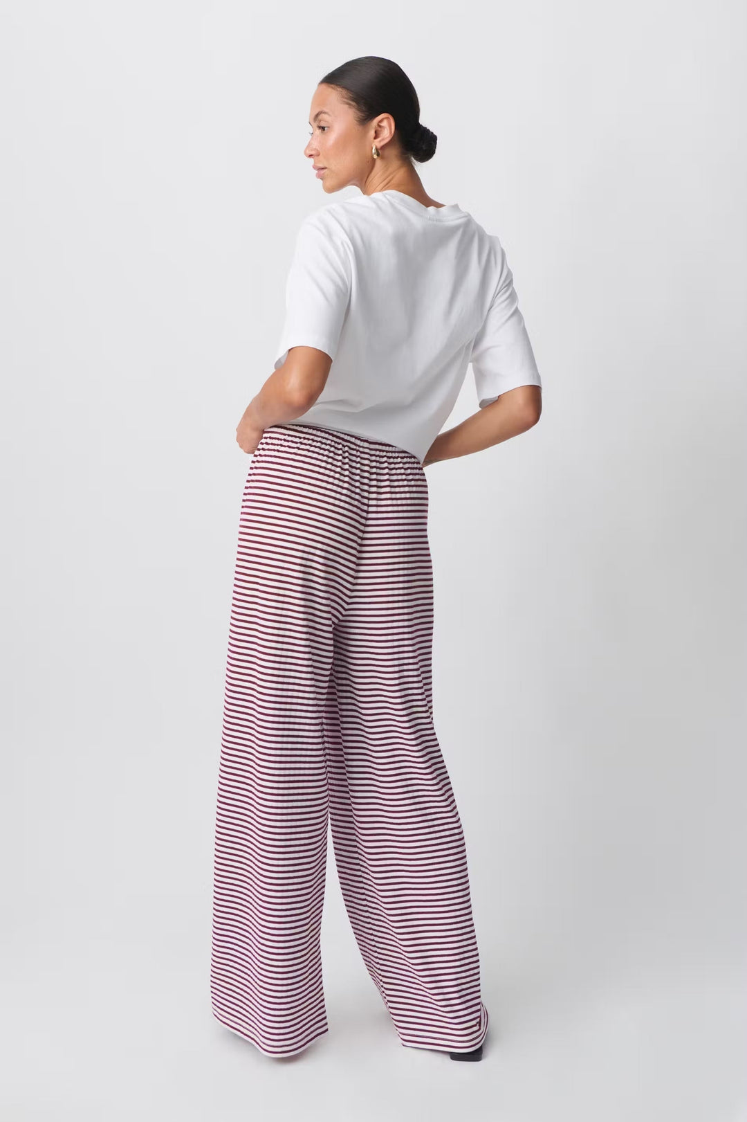 Eulalia | Pantalón de primavera para mujer con rayas y corte relajado