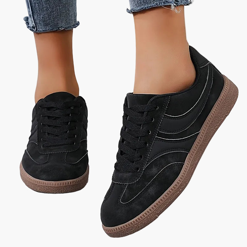 Marina | Vintage sneakers for women with laces and urban style