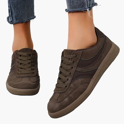 Marina | Vintage sneakers for women with laces and urban style
