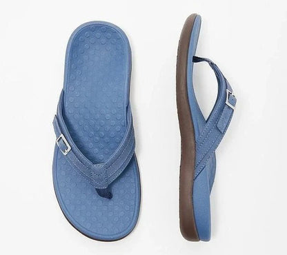 Martina | Sandalias ortopédicas con tira en V y hebilla lateral