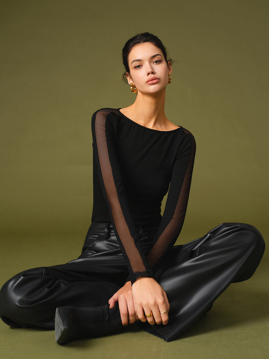 Casilda | Top primaveral elegante con mangas de malla para mujer