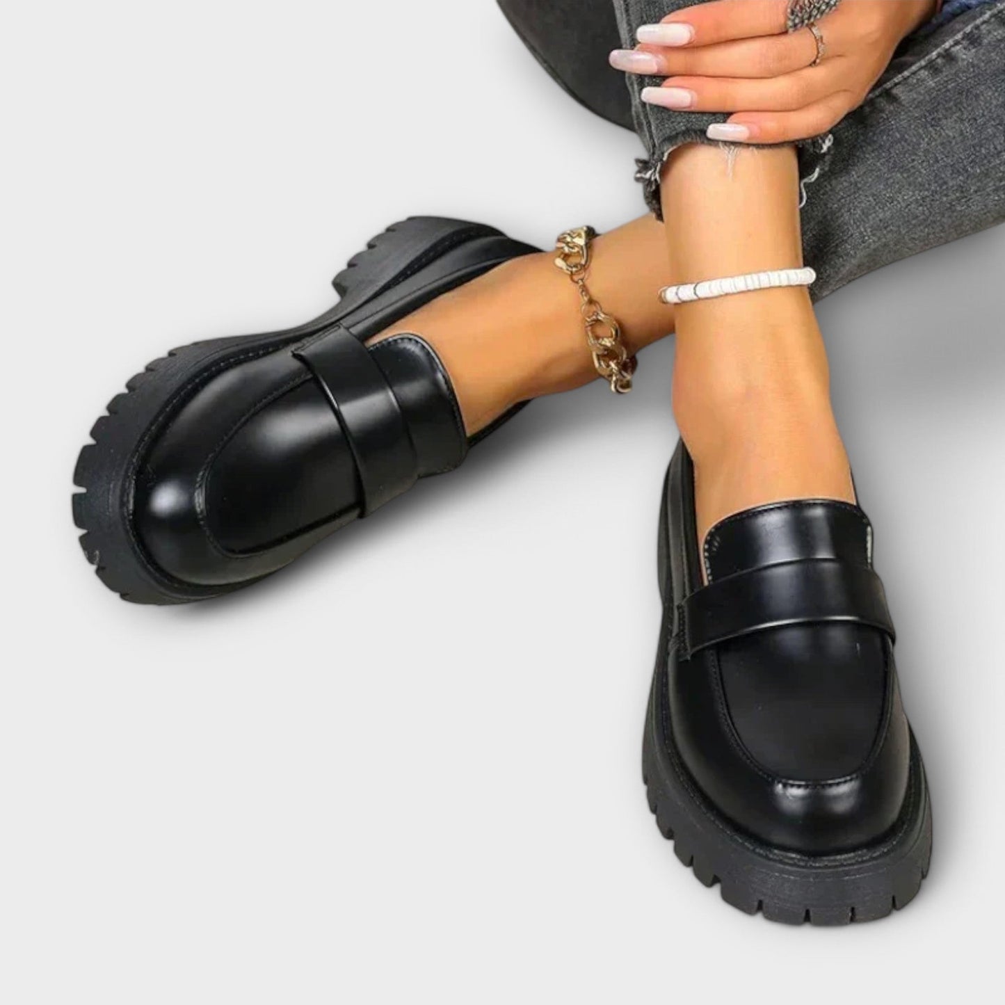 Pirela | orthopedic loafers with a thick sole and classic design