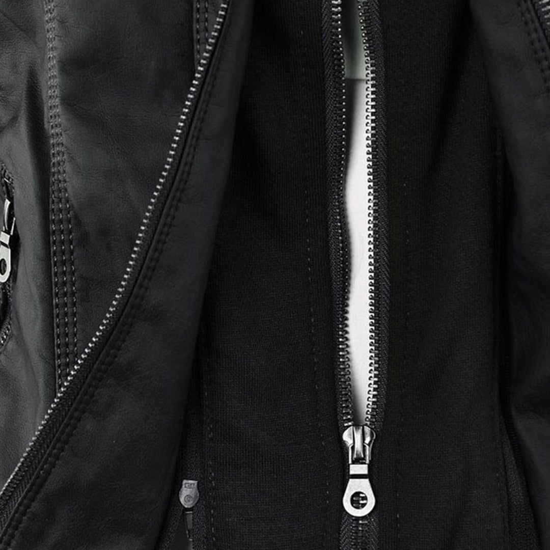 Fiorella | Blouson de motarde ajusté pour femme avec capuche | Audacieuse