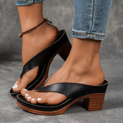 Inés| Orthopedic sandals with low heel and open straps