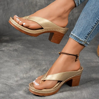 Inés| Orthopedic sandals with low heel and open straps