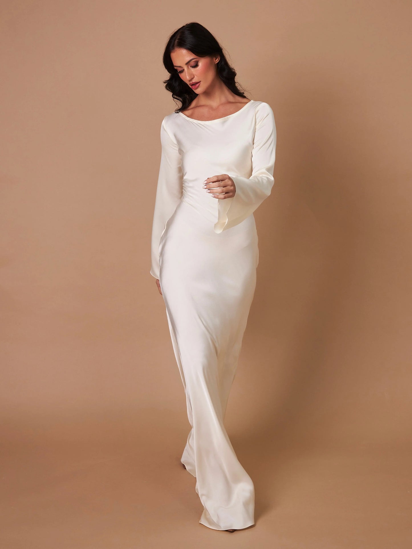 Aitana | Flowing maxi dress for women with long sleeves