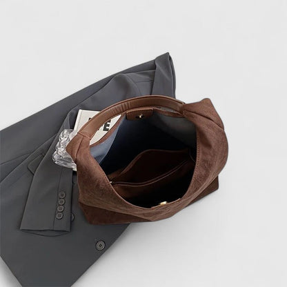 Lira | Minimalist Women's Shoulder Bag | Simple