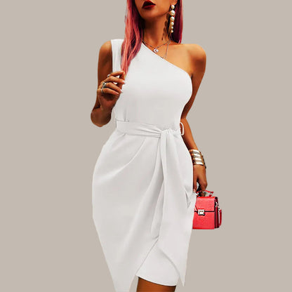 Velena | Vestido midi con un hombro y diseño asimétrico