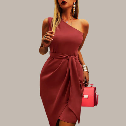 Velena | Vestido midi con un hombro y diseño asimétrico
