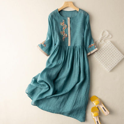 Eulalia | Robe midi d'été pour femme avec broderie