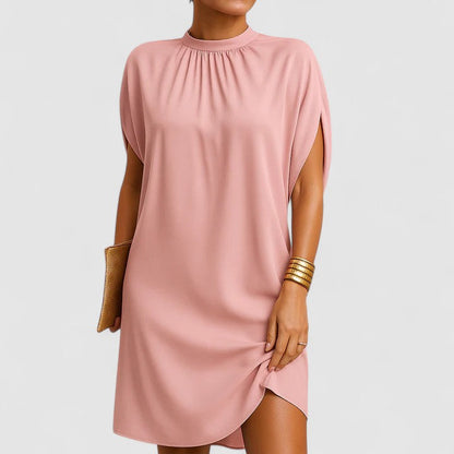 Trinidad | Vestido elegante con cuello redondo y corte recto