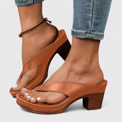 Amapola | Tacones ortopédicos con diseño abierto y cuña