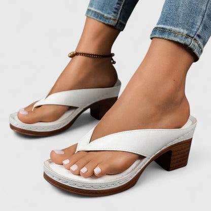 Amapola | Tacones ortopédicos con diseño abierto y cuña