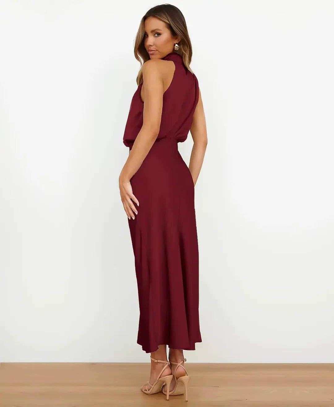 Kattalin | Vestido Midi Elegante de Mujer con Cuello Halter