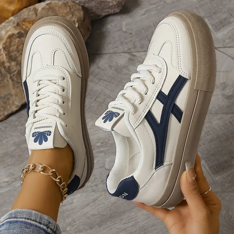 Claudia | Zapatillas ortopédicas con cordones y suela gruesa