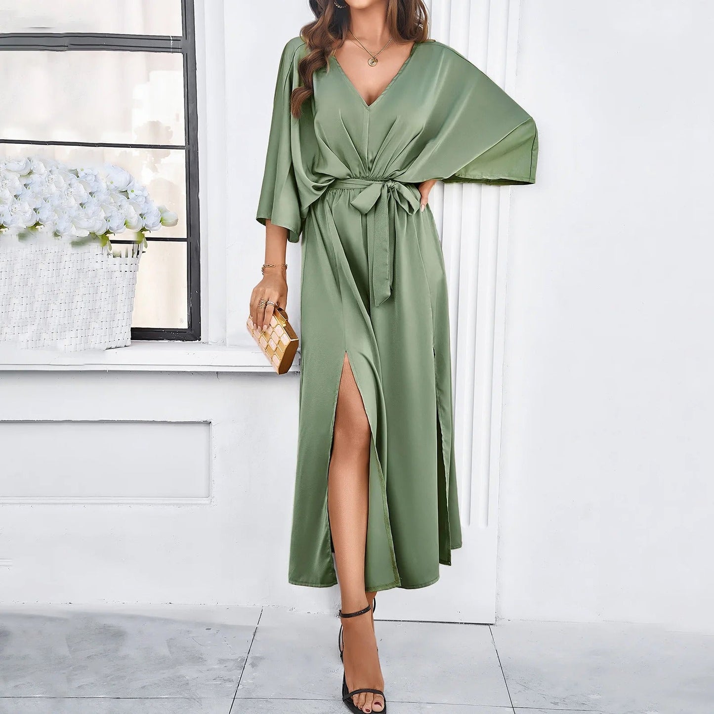 Esmeralda | Femme robe longue à encolure en V et fente latérale ample