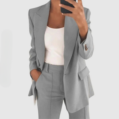 Carla | Conjunto sofisticado de dos piezas con blazer y pantalón