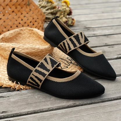 Valerra | Zapatos planos para mujer con punta fina y banda decorativa
