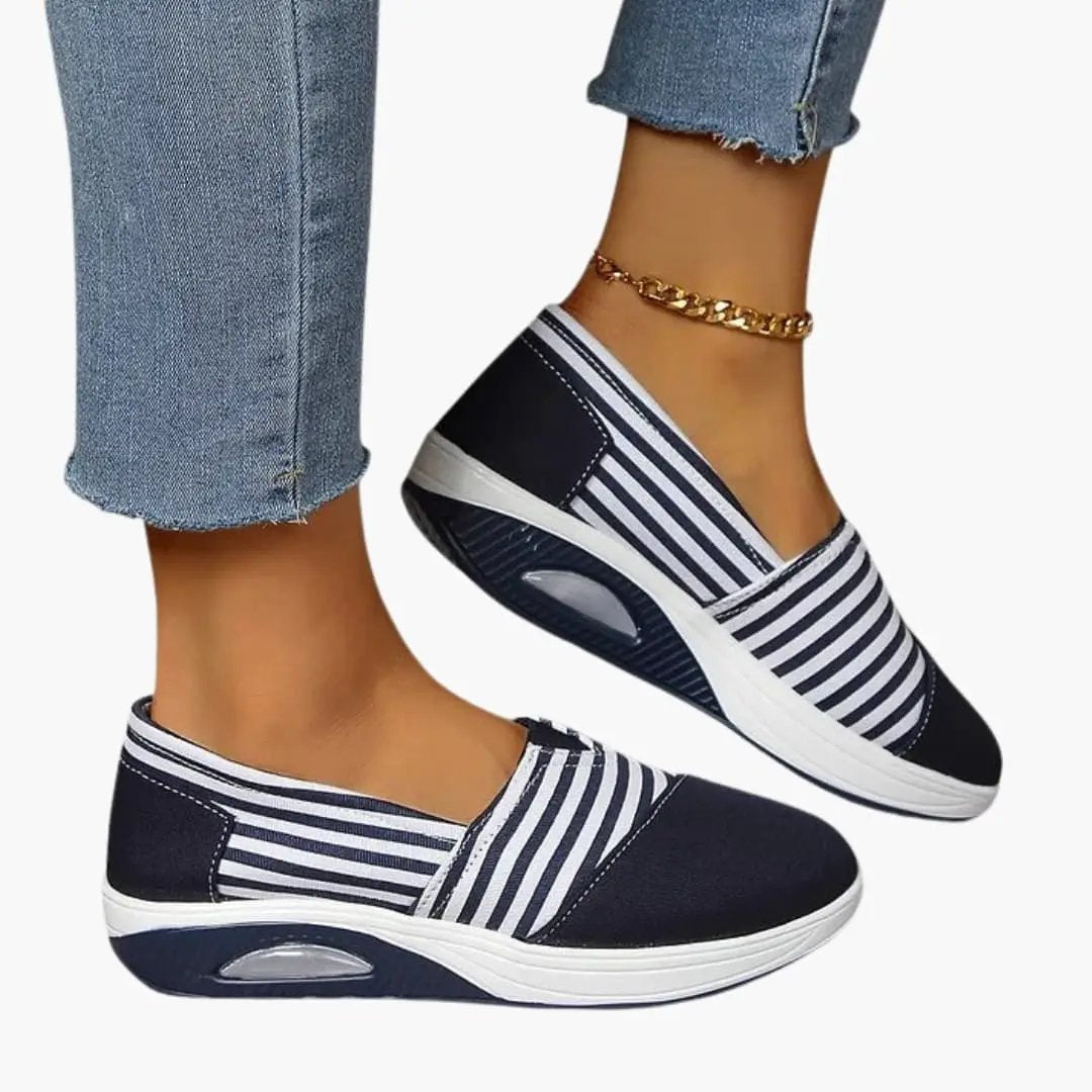 Lorena | Ortopedyczne trampki damskie typu slip on z fakturą