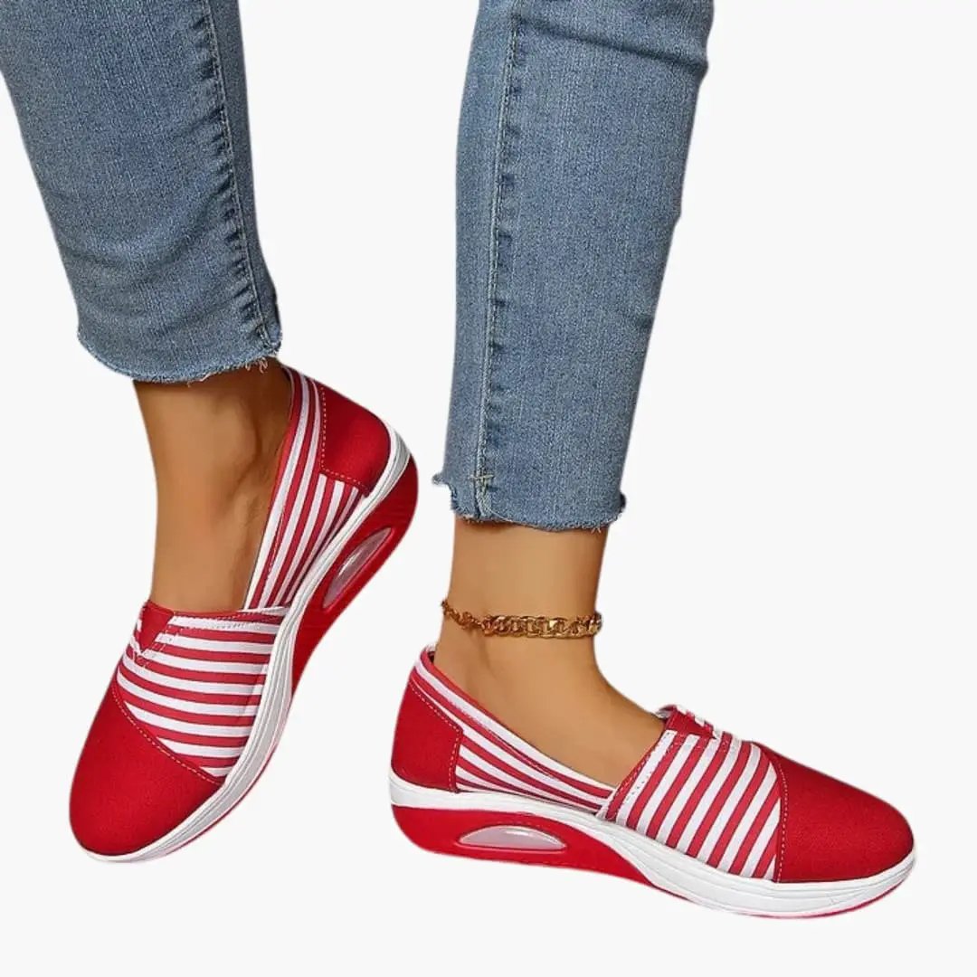 Lorena | Ortopedyczne trampki damskie typu slip on z fakturą