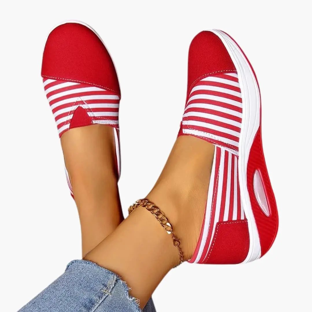 Lorena | Ortopedyczne trampki damskie typu slip on z fakturą