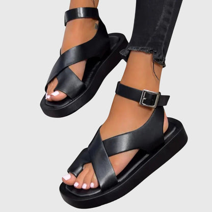 Abril | Sandalias ortopédicas con tira cruzada y hebilla